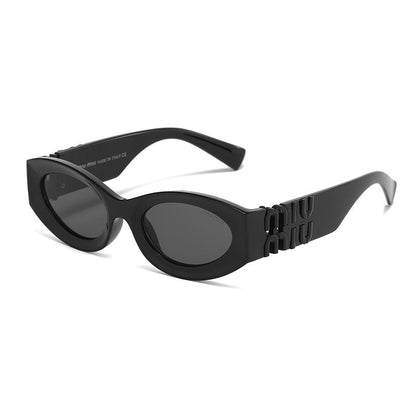 Retro cat-eye sunglasses