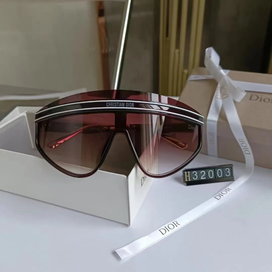 Oversized Watermark Sunglasses 832003