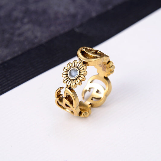 Double G flower ring