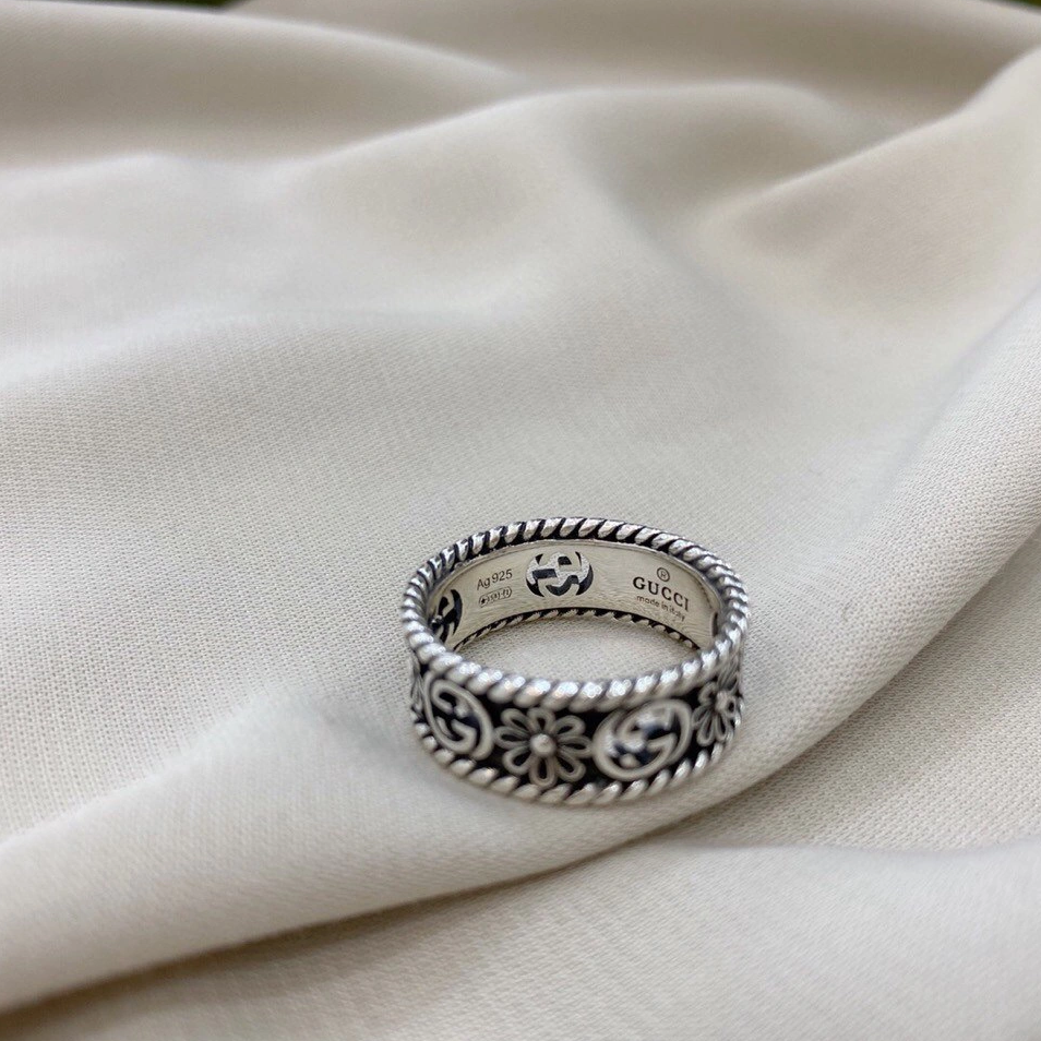 Interlocking silver ring