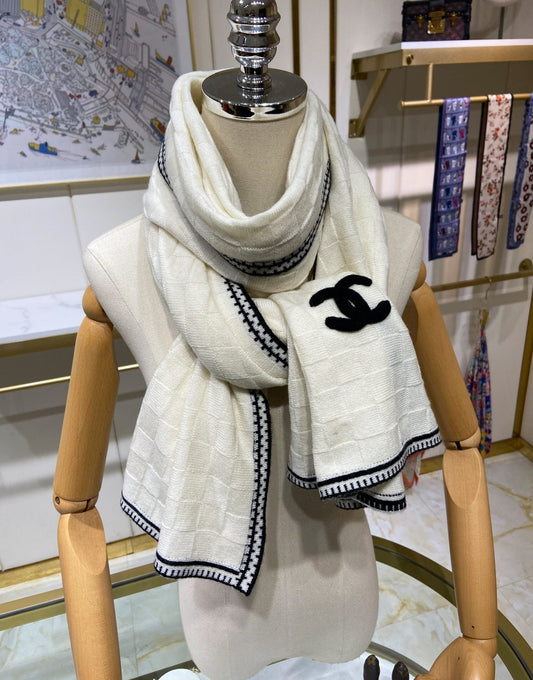 Creamy white 100% cashmere scarf