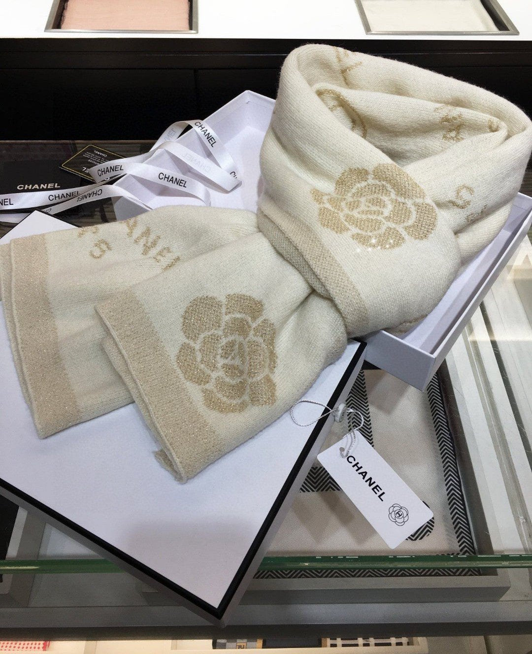 Camellia 100% Cashmere Scarf