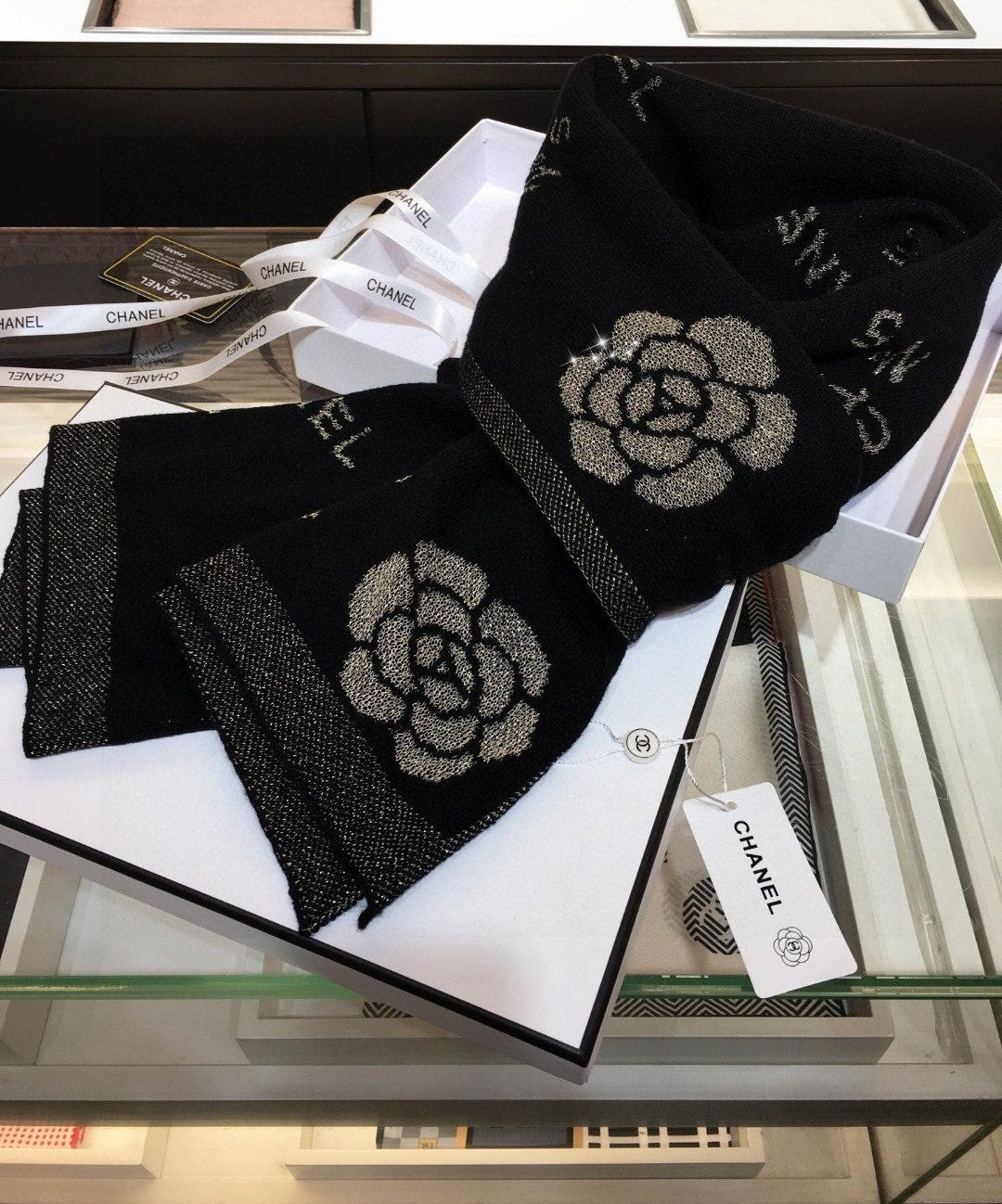 Camellia 100% Cashmere Scarf