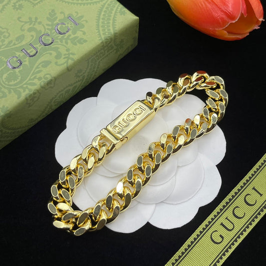 Retro embossed universal bracelet